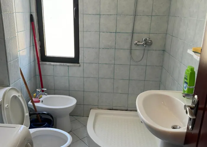 M&l Landhaus Golem (Tirana)